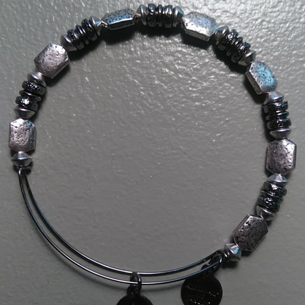 Alex and Ana bracelet - Picture 3 of 4